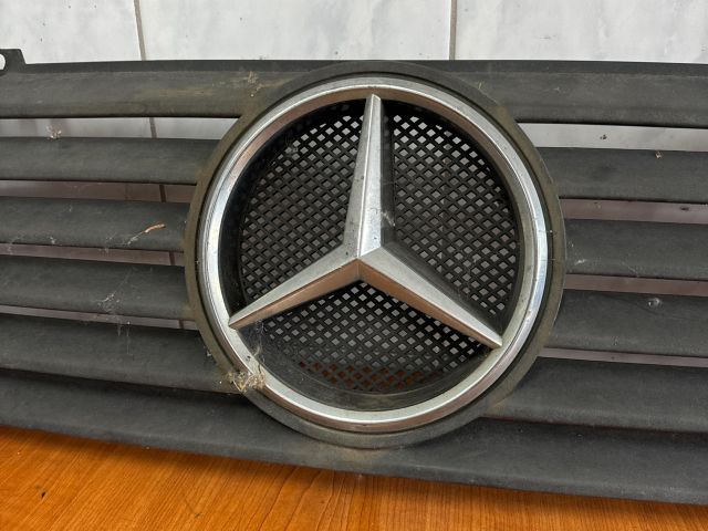 bontott MERCEDES-BENZ SPRINTER Hűtőrács