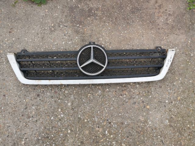 bontott MERCEDES-BENZ SPRINTER Hűtőrács