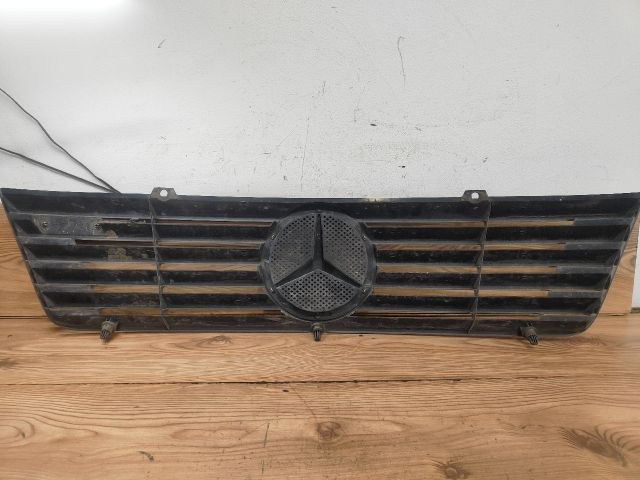 bontott MERCEDES-BENZ SPRINTER Hűtőrács