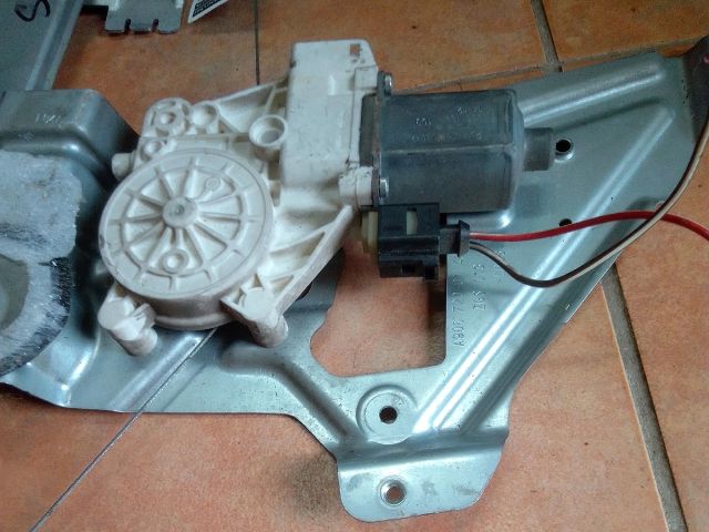 bontott MERCEDES-BENZ SPRINTER Jobb első Ablakemelő Motor