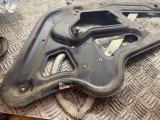 bontott MERCEDES-BENZ SPRINTER Jobb első Ablakemelő Szerkezet (Mechanikus)