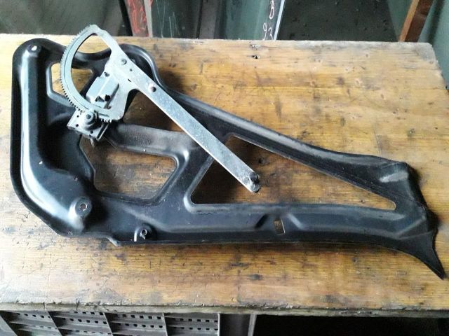 bontott MERCEDES-BENZ SPRINTER Jobb első Ablakemelő Szerkezet (Mechanikus)