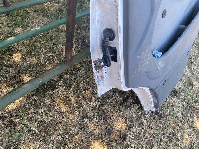 bontott MERCEDES-BENZ SPRINTER Jobb első Ajtó (Részeivel)