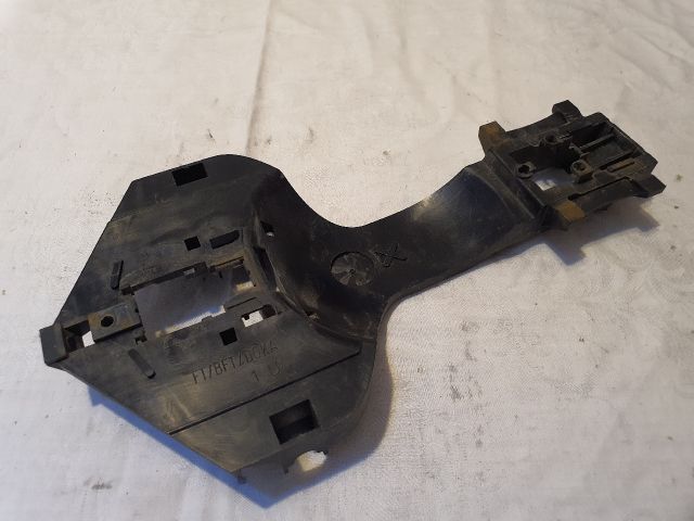 bontott MERCEDES-BENZ SPRINTER Jobb első Külső Kilincsfészek