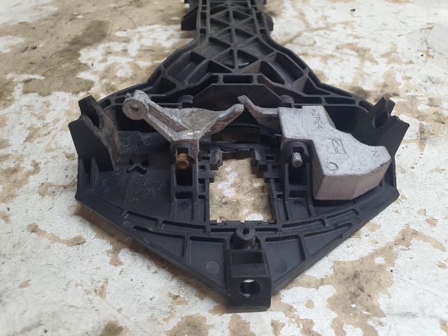 bontott MERCEDES-BENZ SPRINTER Jobb első Külső Kilincsfészek