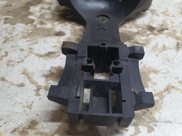 bontott MERCEDES-BENZ SPRINTER Jobb első Külső Kilincsfészek