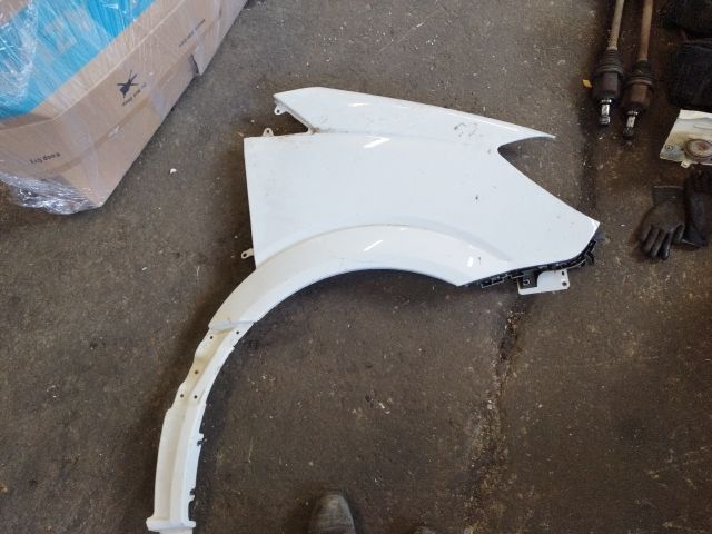 bontott MERCEDES-BENZ SPRINTER Jobb első Sárvédő