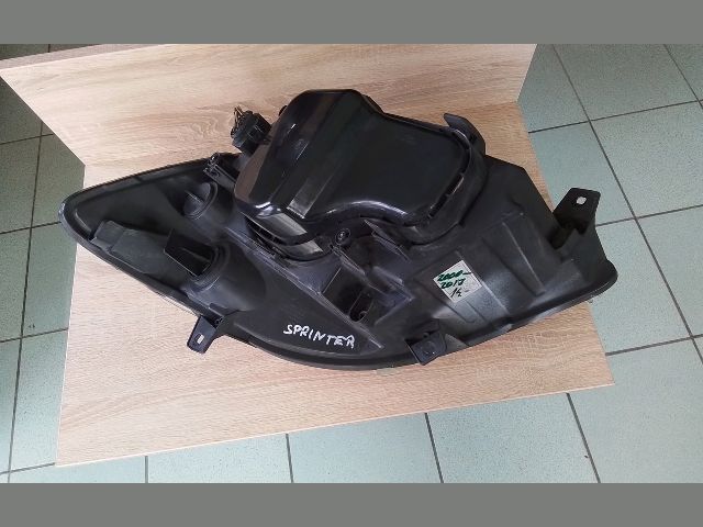 bontott MERCEDES-BENZ SPRINTER Jobb Fényszóró