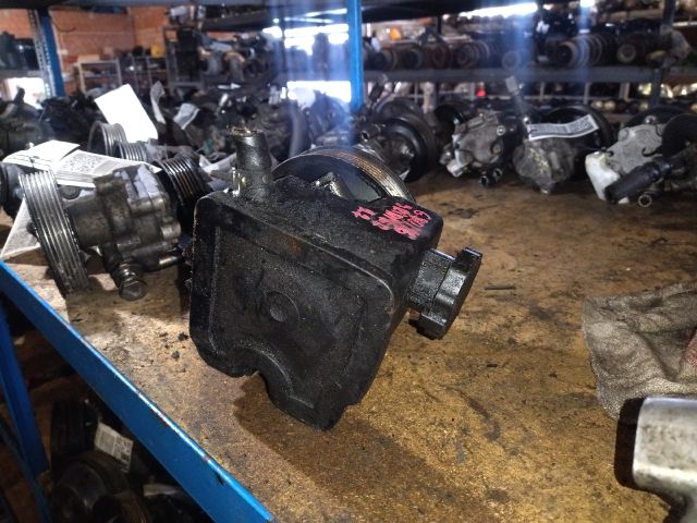 bontott MERCEDES-BENZ SPRINTER Kormányszervó Motor (Hidraulikus)