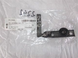 bontott MERCEDES-BENZ SPRINTER Motorháztető Jobb Zsanér