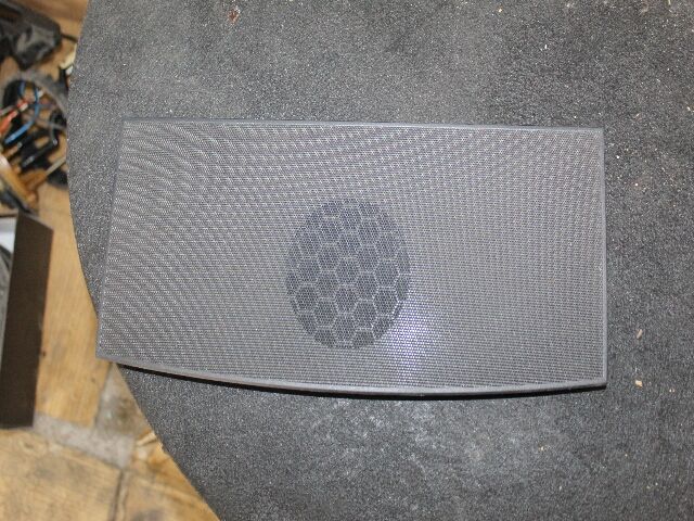 bontott MERCEDES-BENZ SPRINTER Műszerfal Középső Hangszóró Burkolat