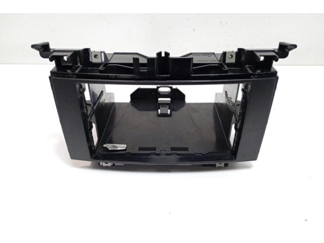 bontott MERCEDES-BENZ SPRINTER Rádió / CD Keret