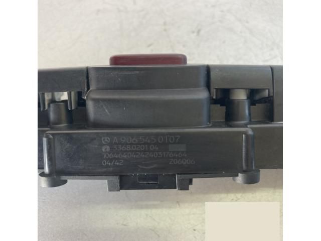 bontott MERCEDES-BENZ SPRINTER Vészvillogó Kapcsoló