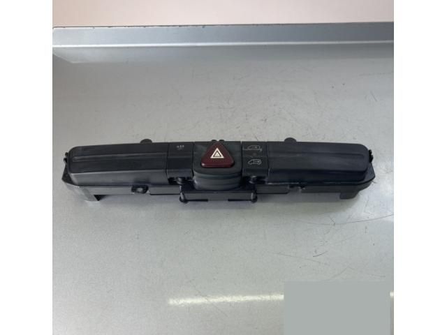 bontott MERCEDES-BENZ SPRINTER Vészvillogó Kapcsoló