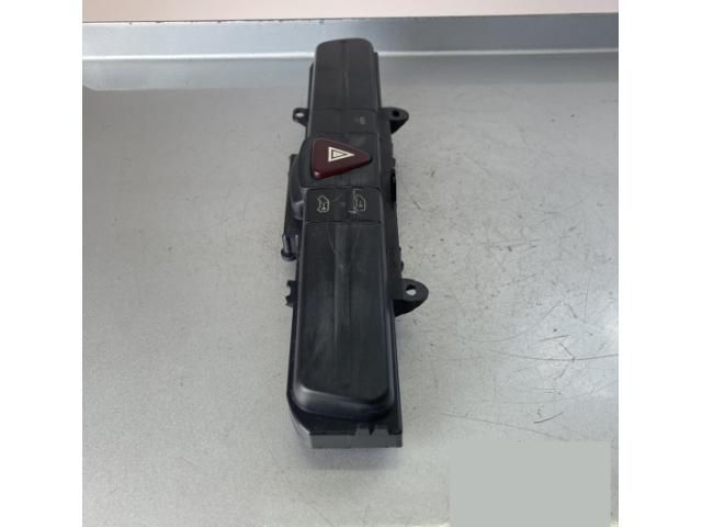 bontott MERCEDES-BENZ SPRINTER Vészvillogó Kapcsoló