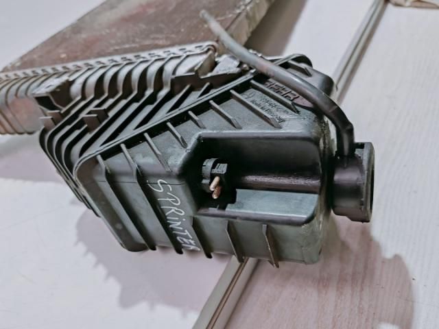 bontott MERCEDES-BENZ SPRINTER Vízhűtő Radiátor Tartó