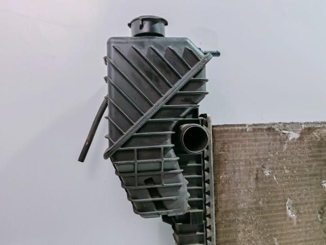 bontott MERCEDES-BENZ SPRINTER Vízhűtő Radiátor Tartó