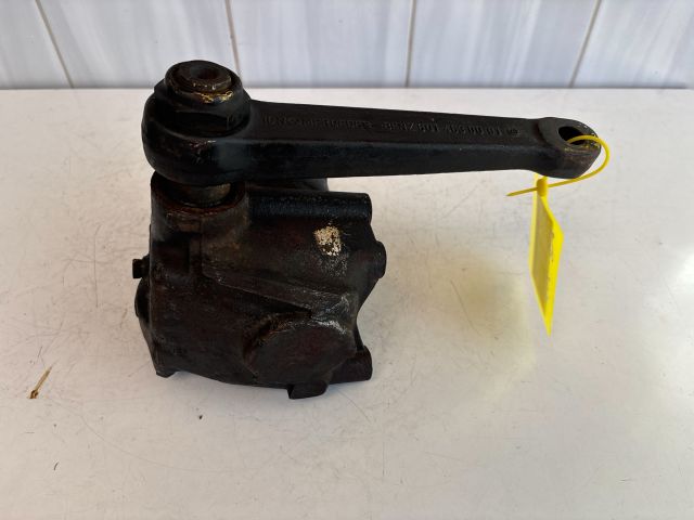 bontott MERCEDES-BENZ T1 Kormányszervó Motor (Hidraulikus)