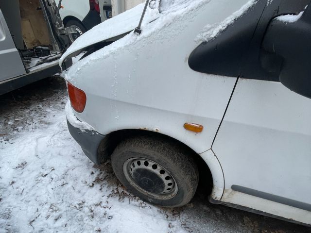 bontott MERCEDES-BENZ V-CLASS Bal első Sárvédő