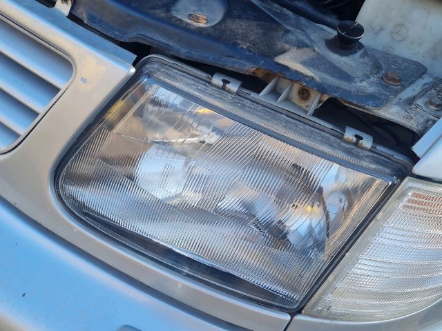 bontott MERCEDES-BENZ V-CLASS Bal Fényszóró