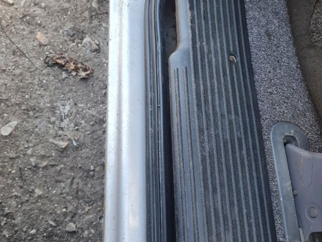 bontott MERCEDES-BENZ V-CLASS Bal hátsó Belső Küszöb Burkolat