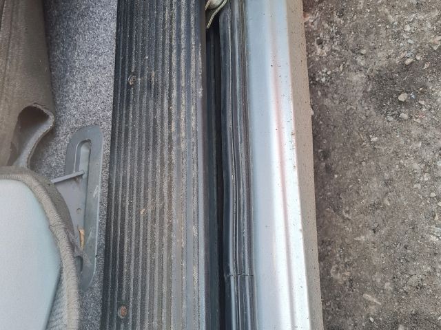 bontott MERCEDES-BENZ V-CLASS Bal hátsó Belső Küszöb Burkolat