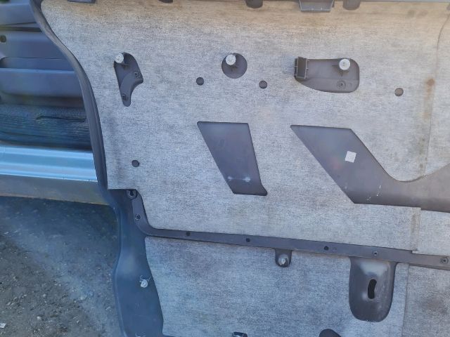 bontott MERCEDES-BENZ V-CLASS Csomagtérajtó Kárpit