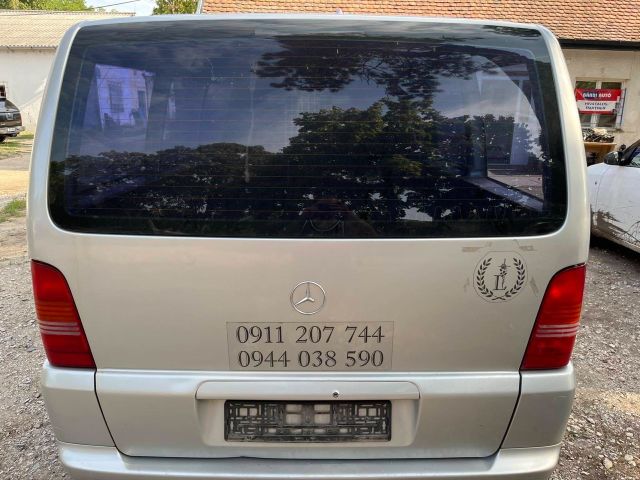 bontott MERCEDES-BENZ V-CLASS Csomagtérajtó (Üres lemez)