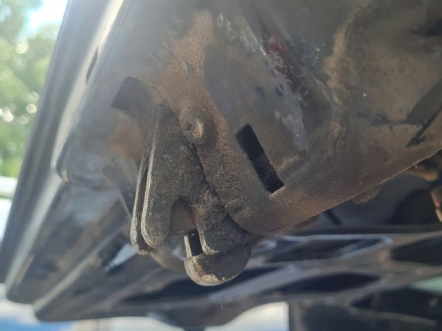 bontott MERCEDES-BENZ V-CLASS Csomagtérajtó Zárszerkezet