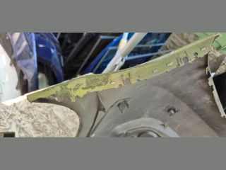 bontott MERCEDES-BENZ V-CLASS Első Lökhárító (Üresen)