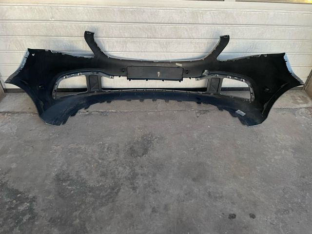 bontott MERCEDES-BENZ V-CLASS Első Lökhárító (Üresen)