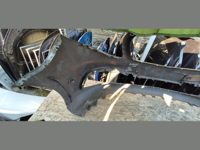 bontott MERCEDES-BENZ V-CLASS Első Lökhárító (Üresen)