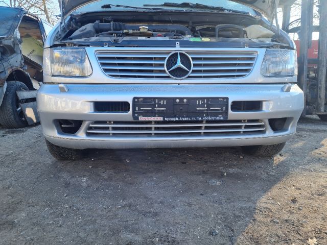 bontott MERCEDES-BENZ V-CLASS Első Lökhárító (Üresen)