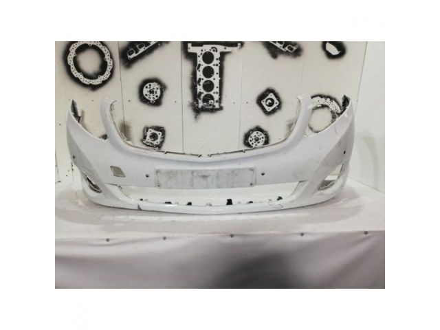 bontott MERCEDES-BENZ V-CLASS Első Lökhárító (Üresen)