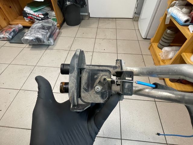 bontott MERCEDES-BENZ V-CLASS Fűtéscsap