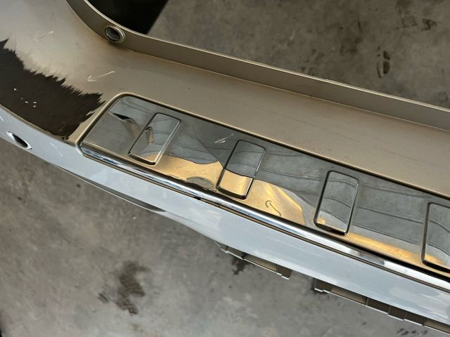 bontott MERCEDES-BENZ V-CLASS Hátsó Lökhárító (Üresen)