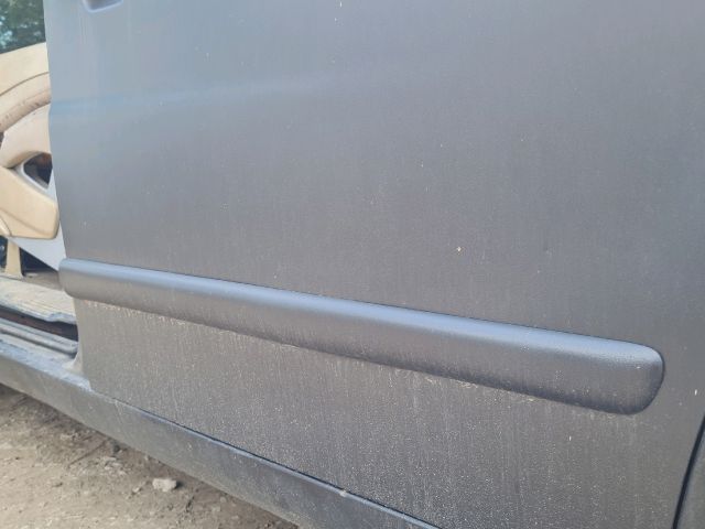 bontott MERCEDES-BENZ V-CLASS Jobb első Ajtó Díszléc