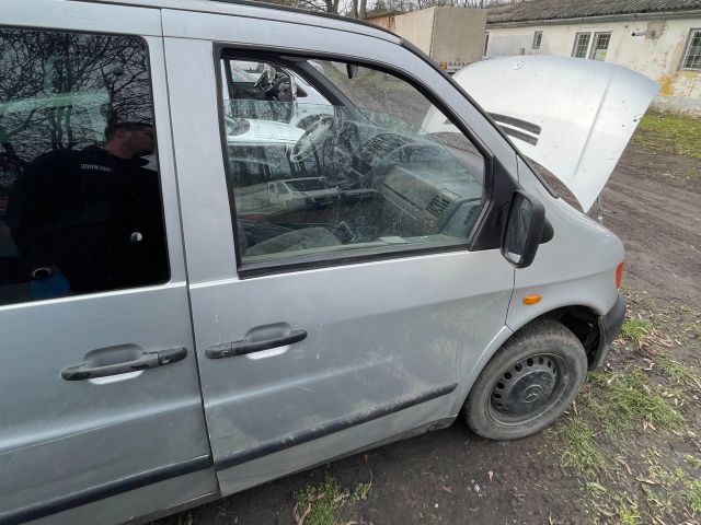 bontott MERCEDES-BENZ V-CLASS Jobb első Ajtó (Üres lemez)