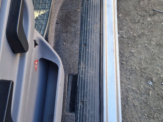 bontott MERCEDES-BENZ V-CLASS Jobb első Belső Küszöb Burkolat