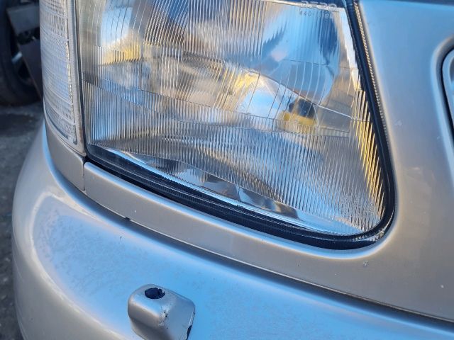 bontott MERCEDES-BENZ V-CLASS Jobb Fényszóró