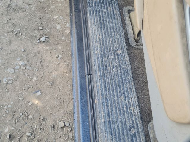 bontott MERCEDES-BENZ V-CLASS Jobb hátsó Belső Küszöb Burkolat