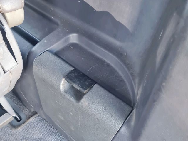 bontott MERCEDES-BENZ V-CLASS Jobb hátsó Ülés melletti Kárpit