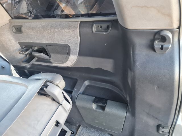 bontott MERCEDES-BENZ V-CLASS Jobb hátsó Ülés melletti Kárpit