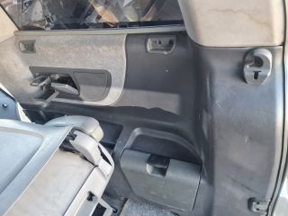 bontott MERCEDES-BENZ V-CLASS Jobb hátsó Ülés melletti Kárpit