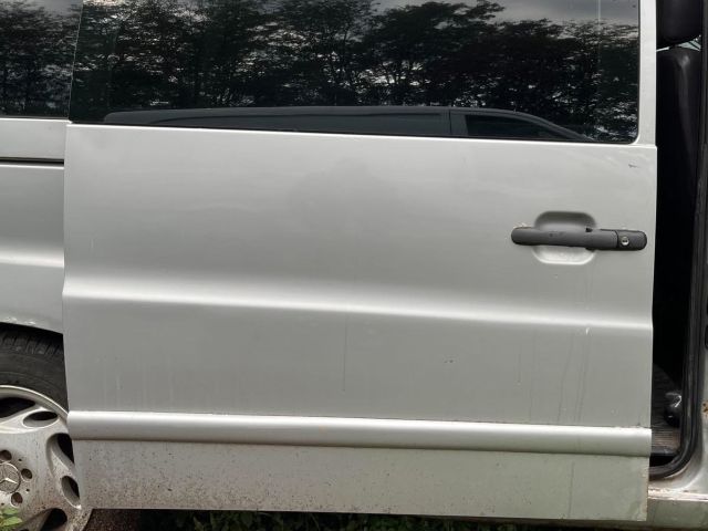 bontott MERCEDES-BENZ V-CLASS Jobb Tolóajtó (Üres lemez)