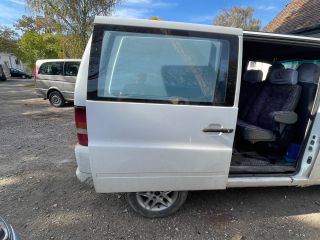 bontott MERCEDES-BENZ V-CLASS Jobb Tolóajtó (Üres lemez)