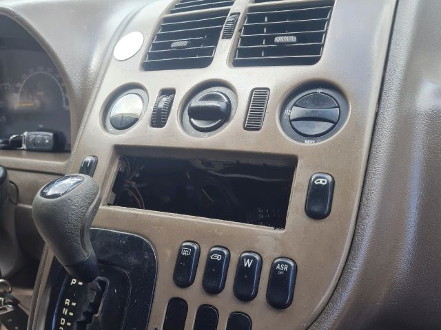 bontott MERCEDES-BENZ V-CLASS Középső Szellőző