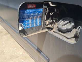 bontott MERCEDES-BENZ V-CLASS Tankajtó