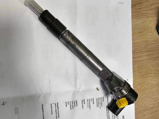 bontott MERCEDES-BENZ V-CLASS Porlasztó (1 db)