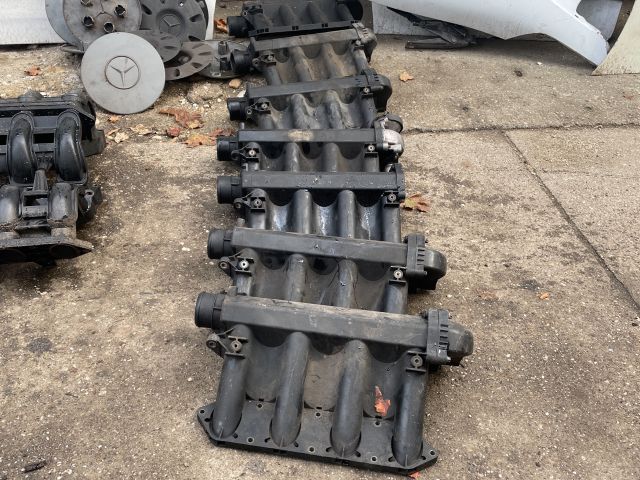 bontott MERCEDES-BENZ V-CLASS Szívósor